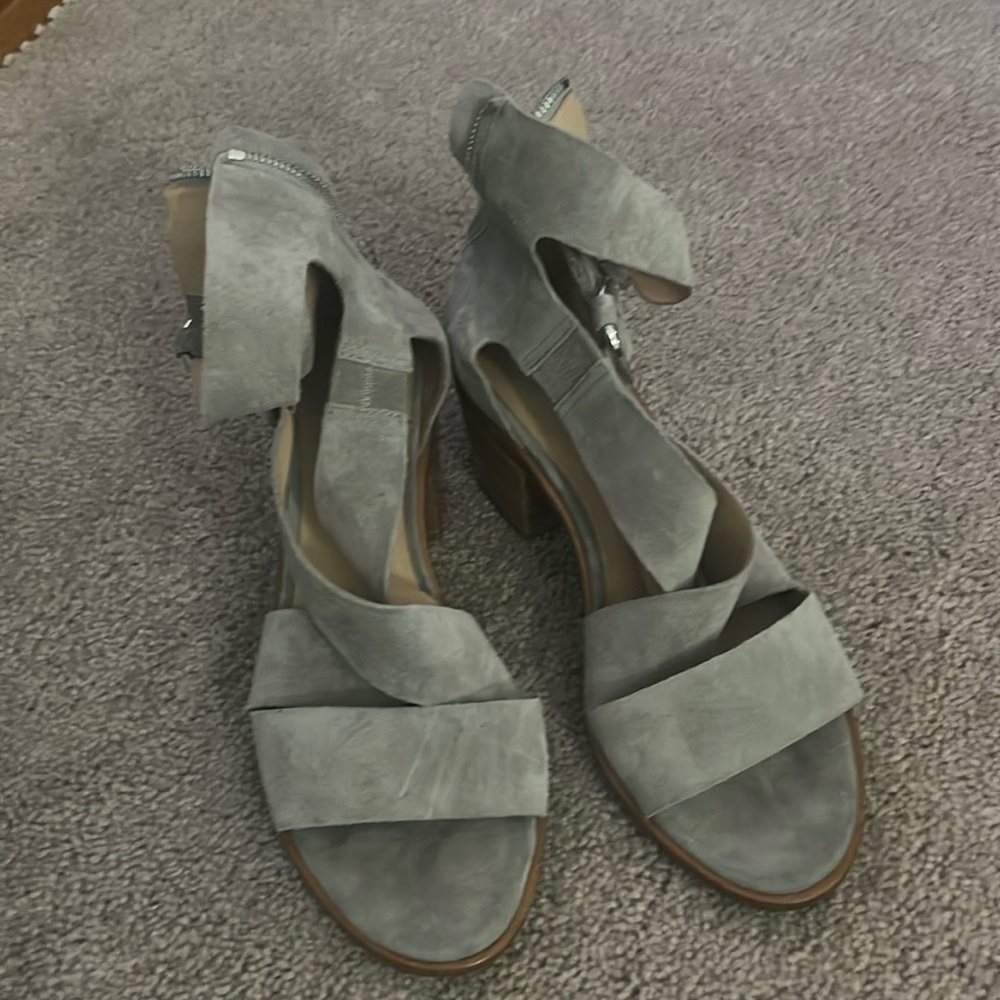 Rag & Bone suede heels